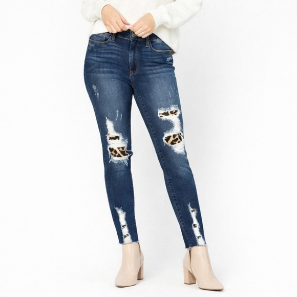 Judy Blue Denim - Judy Blue Leopard Patch Skinny Jeans 11/30 Dark Wash Distressed Stretch